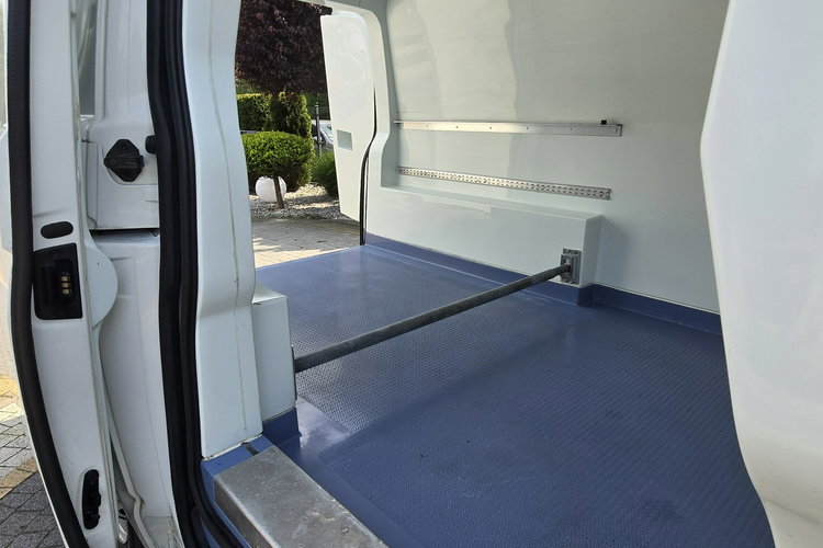 Volkswagen Transporter T6 2.0 TDi 150KM DSG / Chłodnia Carrier NOES 100 / Zasialnie 230V zdjęcie 8