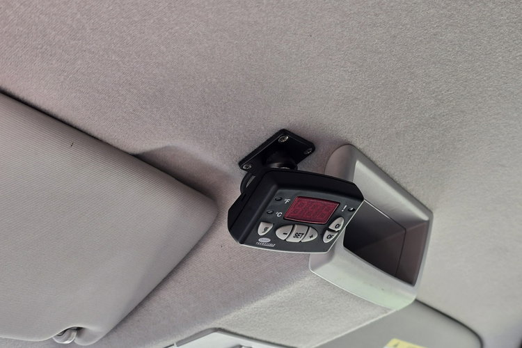 Volkswagen Transporter T6 2.0 TDi 150KM DSG / Chłodnia Carrier NOES 100 / Zasialnie 230V zdjęcie 9