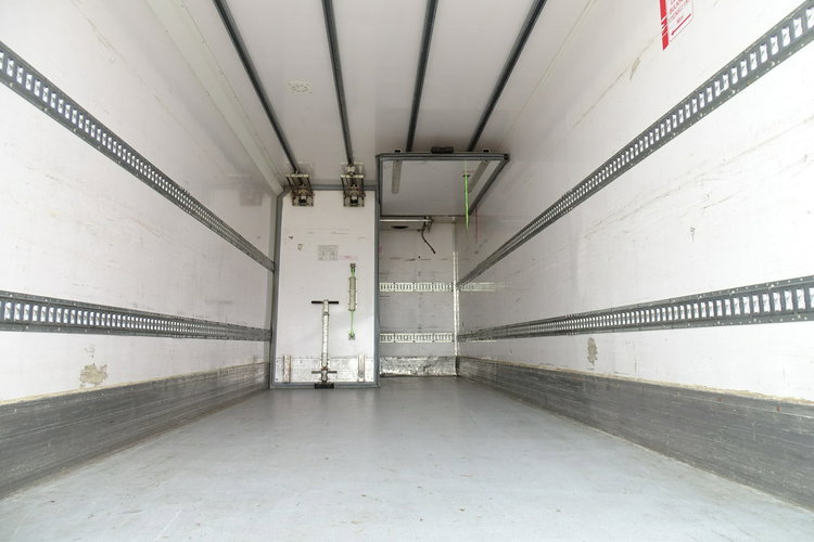 DAF CF 65.300 Chłodnia Lamberet Sprowadzony Przebieg Udokumentowany , Klimatyzacja , Blokada Mostu , Winda zdjęcie 6