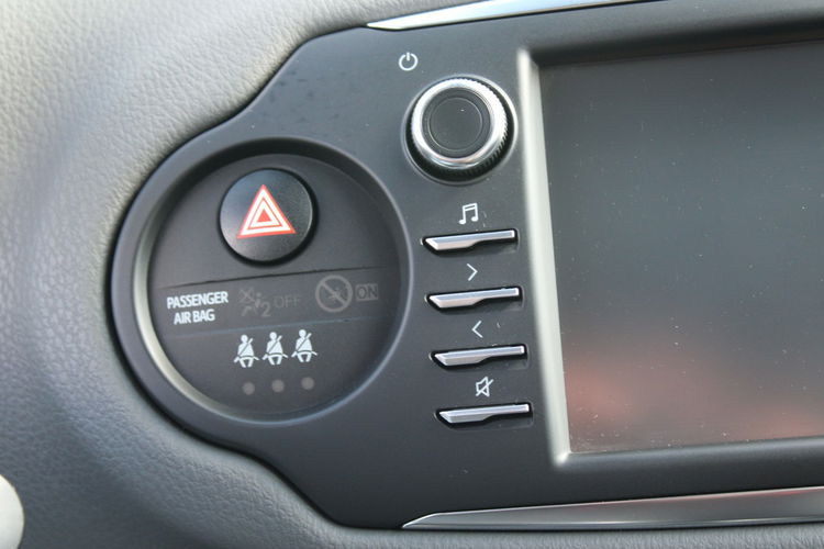 Toyota Yaris VVT-i F-vat Premium KAMERA Salon PL Gwarancja zdjęcie 23