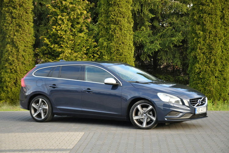 Volvo V60 1.6i(180KM) R-Design Xenon Led Skóry Klimatronik I Wł Reling Alu18"ASO zdjęcie 4