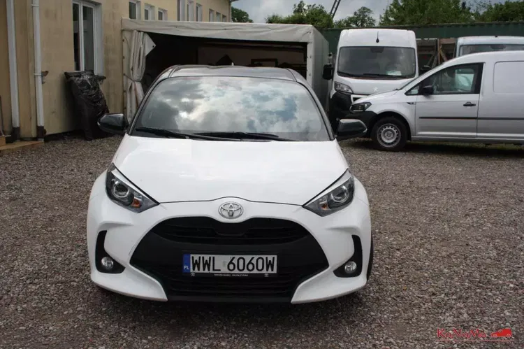 Toyota yaris zdjęcie 17