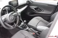 samochód osobowy Toyota zdjęcie 2