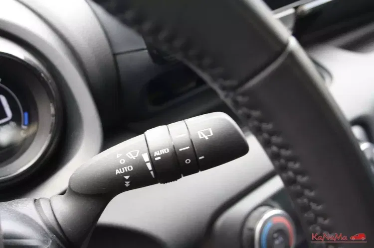 Toyota yaris zdjęcie 23