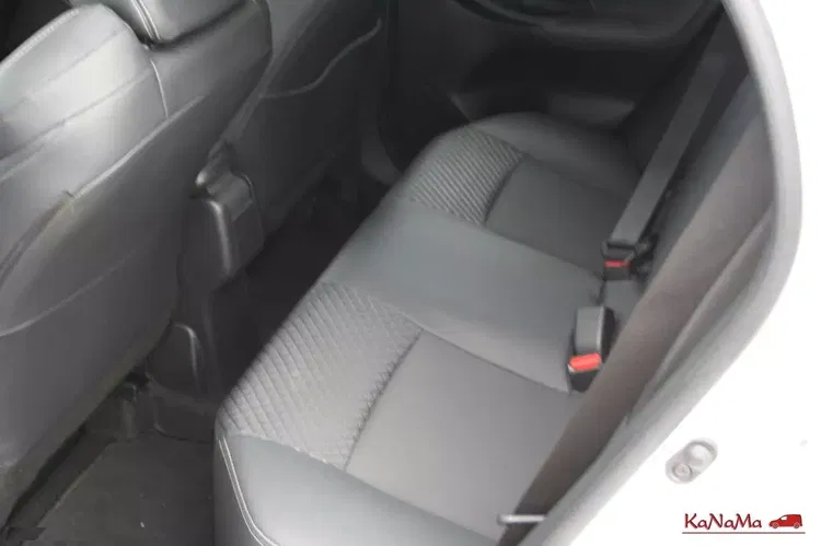 Toyota yaris zdjęcie 34