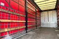 samochód ciężarowy Mercedes zdjęcie 26