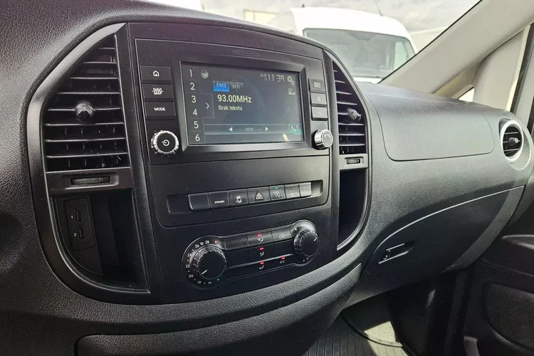Mercedes vito ExtraLong 81900zł Netto Brygadówka 6 osób 2.2 Cdi/136KM zdjęcie 25