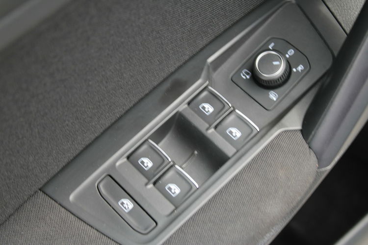 Volkswagen Tiguan Allspace Navi G.Fotele Comofrtline LED F-vat Gwarancja zdjęcie 17