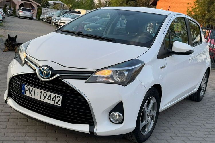 Toyota Yaris Hybryda Automat zdjęcie 3