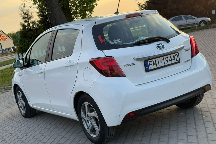 Toyota Yaris Hybryda Automat zdjęcie 4