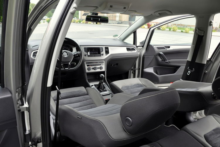 Volkswagen Golf Sportsvan 1.6TDI(110KM) Masaże Klimatronik Duże Radio Alcantara 2xParktr.Alu15" zdjęcie 28