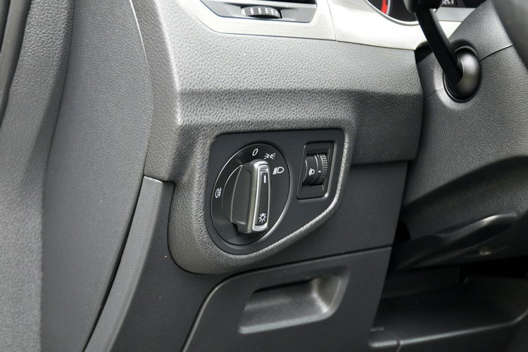 Volkswagen Golf Sportsvan 1.6TDI(110KM) Masaże Klimatronik Duże Radio Alcantara 2xParktr.Alu15" zdjęcie 36