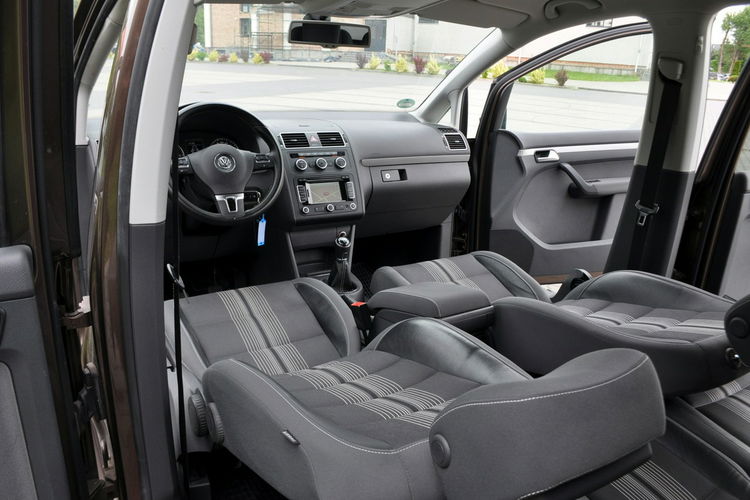 Volkswagen Touran 1.6TDI(105KM) Match Duża Navi Skóry Parktronik Reling Alu16"ASO VW zdjęcie 29