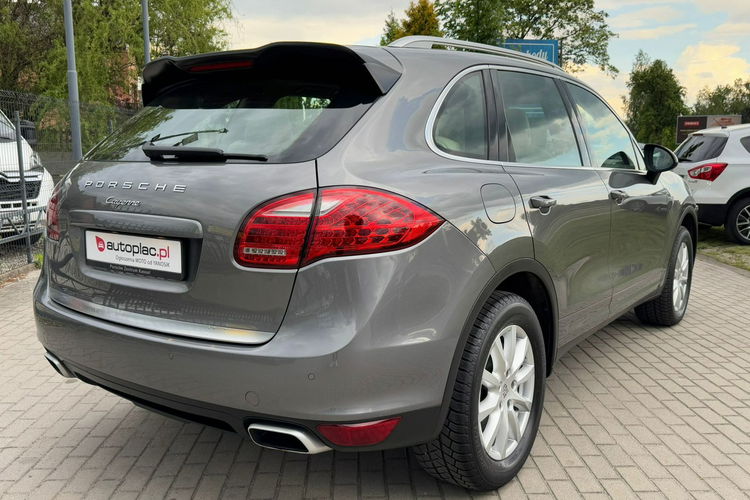 Porsche Cayenne Niski Przebieg Diesel BDB stan zdjęcie 16