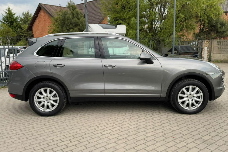 Porsche Cayenne Niski Przebieg Diesel BDB stan zdjęcie 17