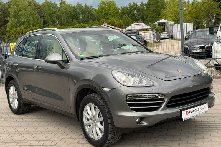 Porsche Cayenne Niski Przebieg Diesel BDB stan zdjęcie 18