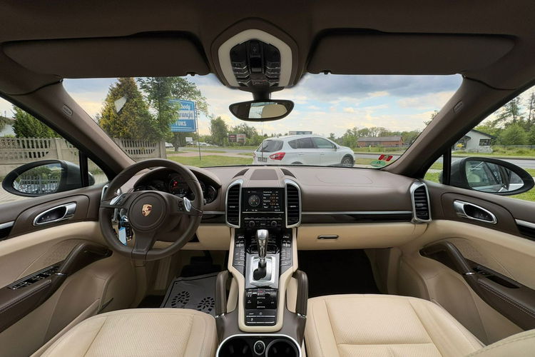 Porsche Cayenne Niski Przebieg Diesel BDB stan zdjęcie 19