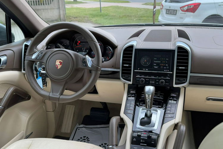 Porsche Cayenne Niski Przebieg Diesel BDB stan zdjęcie 20
