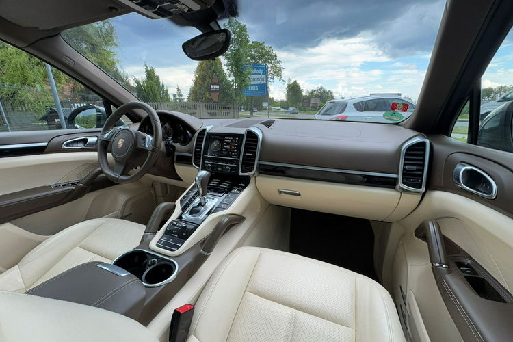 Porsche Cayenne Niski Przebieg Diesel BDB stan zdjęcie 25