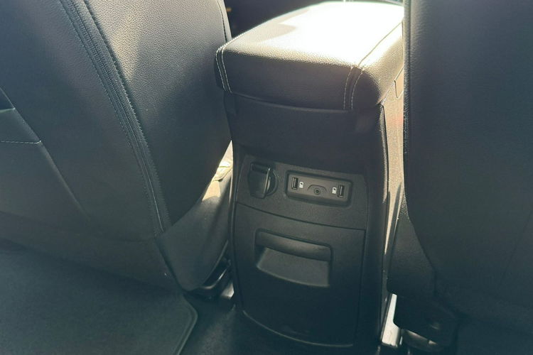 Renault Scenic BOSE Piękny Kolor BDB stan zdjęcie 32