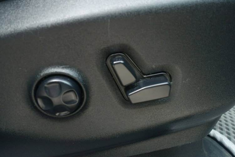 Chrysler Pacifica Oferta prywatna Pełna Opcja Limited S Szklany Dach Nowe LPG zdjęcie 26