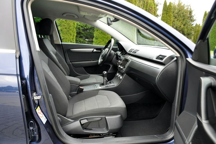 Volkswagen Passat 2.0TDI(140KM) Duża Navi Klimatronik El.Fotel Welur Reling Alu16"ASO VW zdjęcie 17
