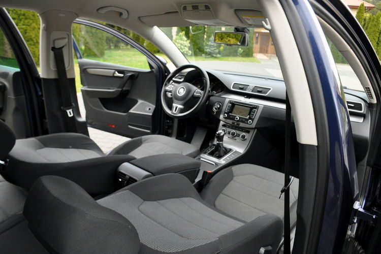Volkswagen Passat 2.0TDI(140KM) Duża Navi Klimatronik El.Fotel Welur Reling Alu16"ASO VW zdjęcie 24