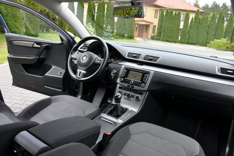 Volkswagen Passat 2.0TDI(140KM) Duża Navi Klimatronik El.Fotel Welur Reling Alu16"ASO VW zdjęcie 25