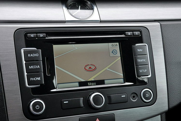 Volkswagen Passat 2.0TDI(140KM) Duża Navi Klimatronik El.Fotel Welur Reling Alu16"ASO VW zdjęcie 31