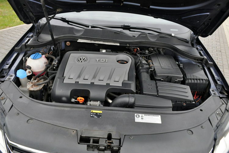 Volkswagen Passat 2.0TDI(140KM) Duża Navi Klimatronik El.Fotel Welur Reling Alu16"ASO VW zdjęcie 39