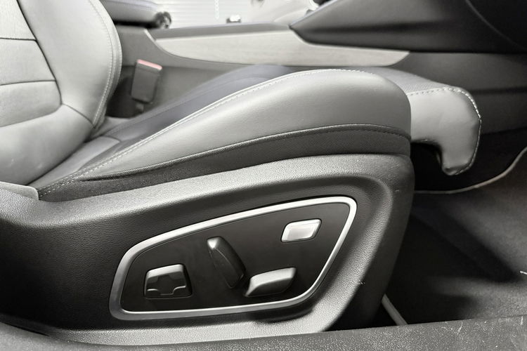 Renault Talisman 1.6 TCe 200KM INITIALE PARIS Navi FullLed HandsFree HeadUp 4CONTROL zdjęcie 22