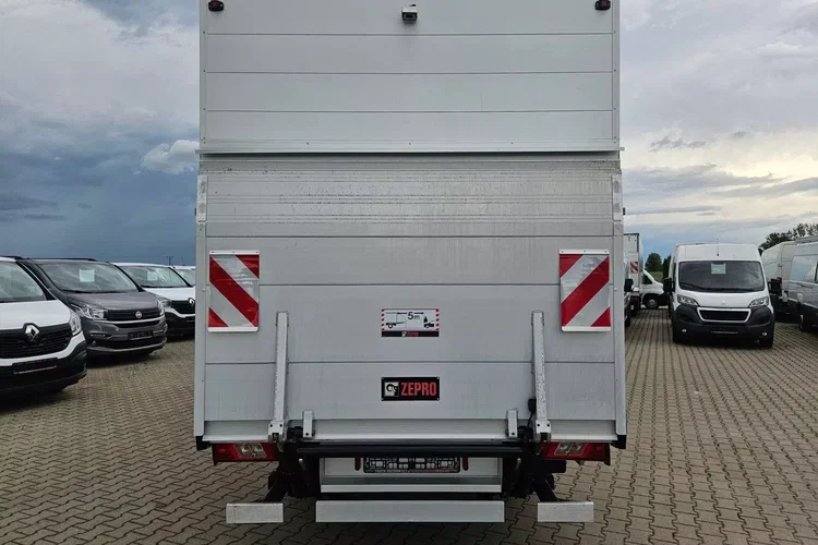 Ford transit Kontener 8 ePAL 84999zł NETTO 2.0 TdCi/165KM zdjęcie 10