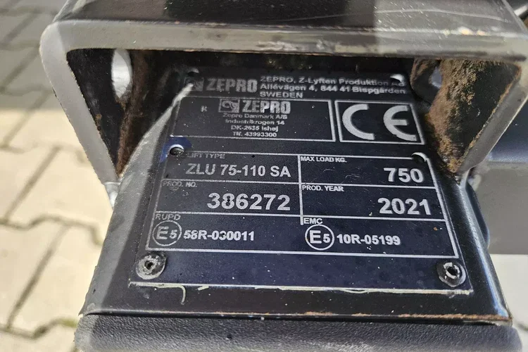 Ford transit Kontener 8 ePAL 84999zł NETTO 2.0 TdCi/165KM zdjęcie 14