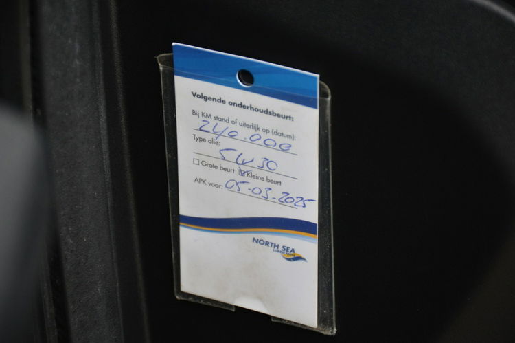 Land Rover Discovery Sport Zarejestrowany 2.2D 190KM Serwis Panorama Bi-xenon Skóra Kamera Bliss zdjęcie 22