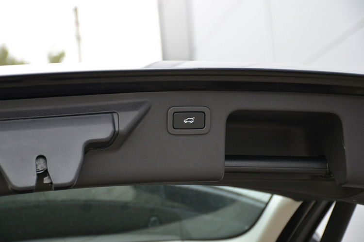 Land Rover Discovery Sport Zarejestrowany 2.2D 190KM Serwis Panorama Bi-xenon Skóra Kamera Bliss zdjęcie 6