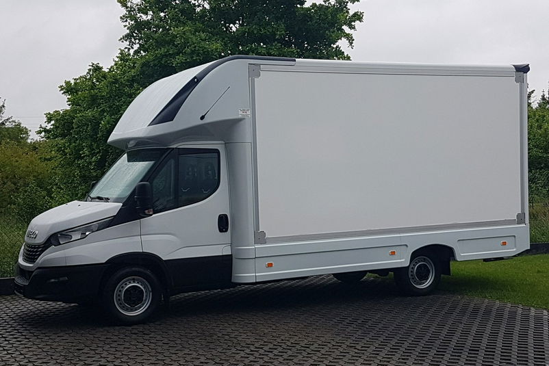 samochód dostawczy Iveco zdjęcie 1