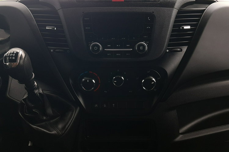 Iveco Daily KONTENER NISKOPODŁOGOWY 4.43x2.23x2.42 SKLEP BAR FOODTRUCK KAMPER AC zdjęcie 10