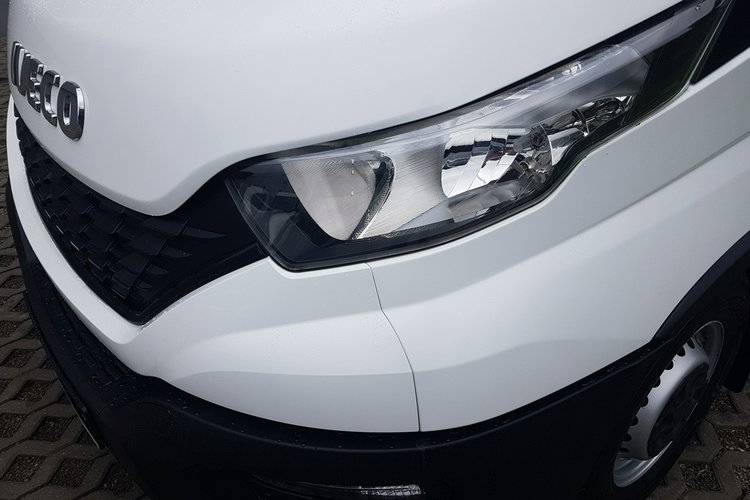 Iveco Daily KONTENER NISKOPODŁOGOWY 4.43x2.23x2.42 SKLEP BAR FOODTRUCK KAMPER AC zdjęcie 27