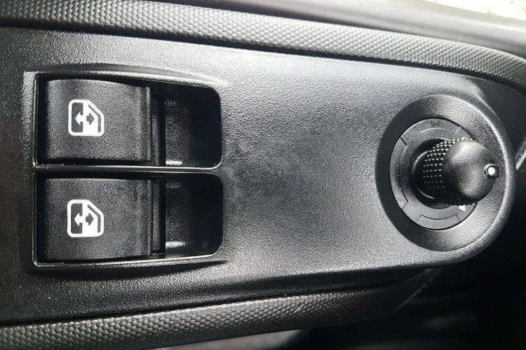 Iveco Daily KONTENER NISKOPODŁOGOWY 4.43x2.23x2.42 SKLEP BAR FOODTRUCK KAMPER AC zdjęcie 9