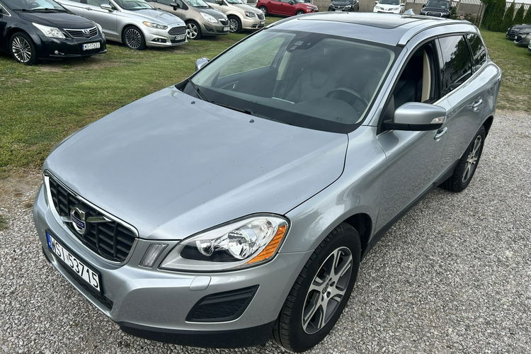 Volvo XC 60 Full opcja zdjęcie 19