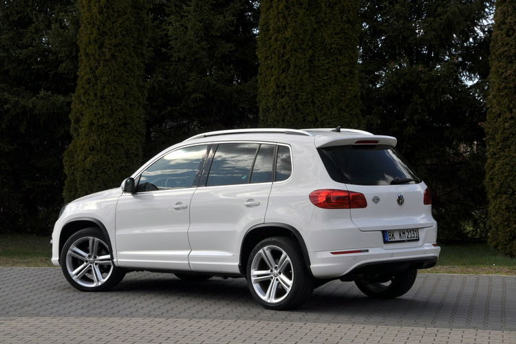 Volkswagen Tiguan 2.0TDI(140KM) R-Line 4x4 Xenon Led Panorama Duża Navi Alu19"FULL ASO zdjęcie 14
