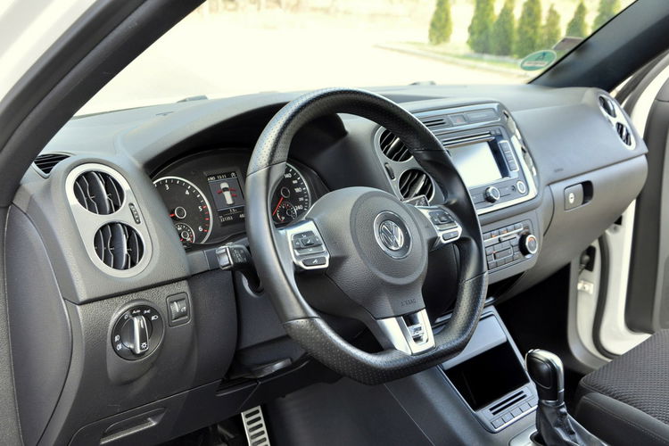 Volkswagen Tiguan 2.0TDI(140KM) R-Line 4x4 Xenon Led Panorama Duża Navi Alu19"FULL ASO zdjęcie 22