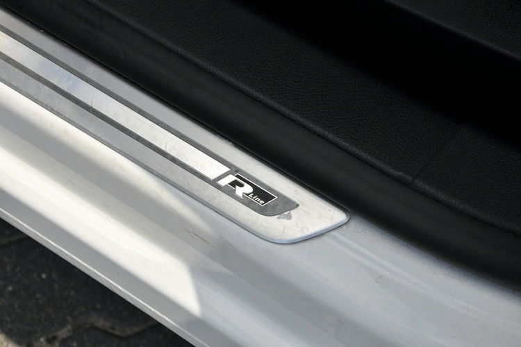 Volkswagen Tiguan 2.0TDI(140KM) R-Line 4x4 Xenon Led Panorama Duża Navi Alu19"FULL ASO zdjęcie 23