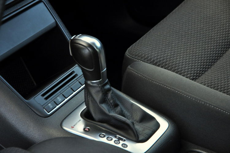 Volkswagen Tiguan 2.0TDI(140KM) R-Line 4x4 Xenon Led Panorama Duża Navi Alu19"FULL ASO zdjęcie 36