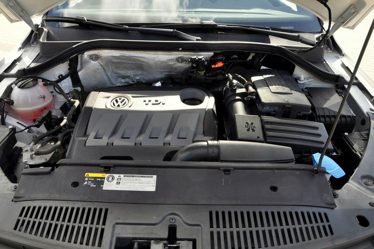 Volkswagen Tiguan 2.0TDI(140KM) R-Line 4x4 Xenon Led Panorama Duża Navi Alu19"FULL ASO zdjęcie 39