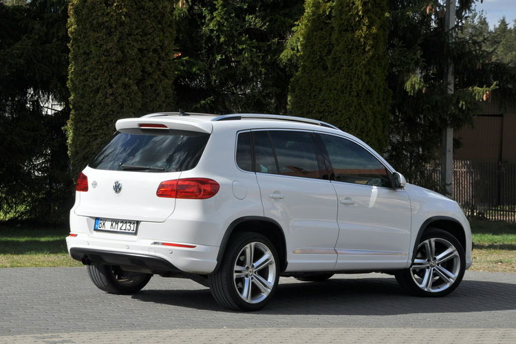 Volkswagen Tiguan 2.0TDI(140KM) R-Line 4x4 Xenon Led Panorama Duża Navi Alu19"FULL ASO zdjęcie 6