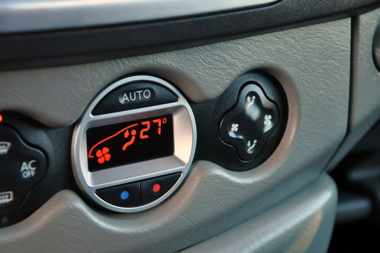 Renault Trafic 2.0dCi(114KM) Passenger 9-Foteli Klimatronik I Właściciel z Niemiec zdjęcie 30