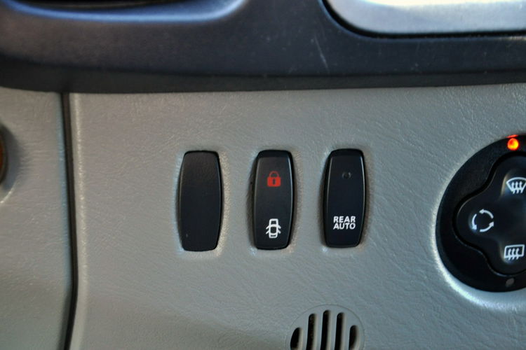 Renault Trafic 2.0dCi(114KM) Passenger 9-Foteli Klimatronik I Właściciel z Niemiec zdjęcie 31