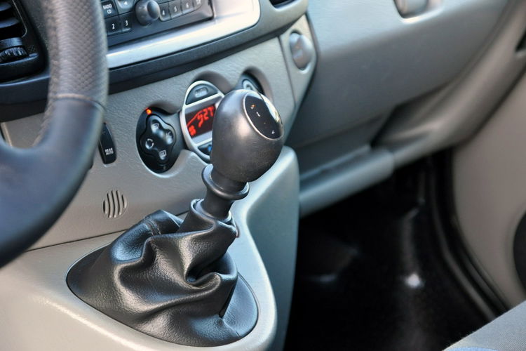 Renault Trafic 2.0dCi(114KM) Passenger 9-Foteli Klimatronik I Właściciel z Niemiec zdjęcie 32
