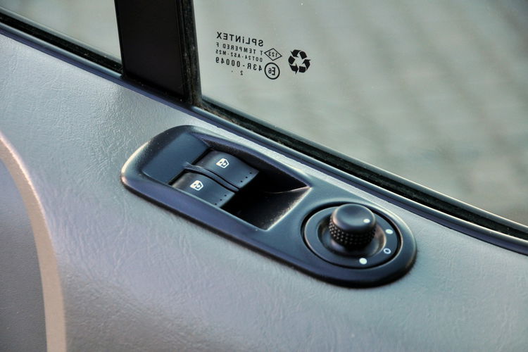 Renault Trafic 2.0dCi(114KM) Passenger 9-Foteli Klimatronik I Właściciel z Niemiec zdjęcie 33